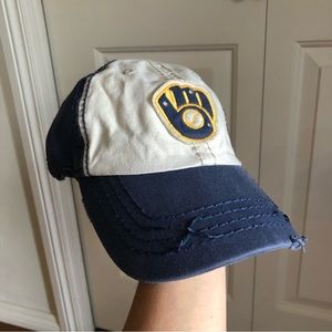 Womens fitted distressed Brewers cap size small